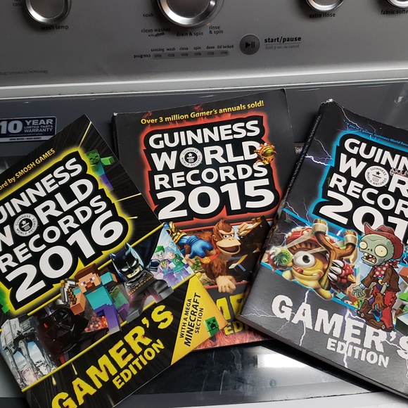 Guinness World Record Books Gamer's Edition Bundle of 3. 2014, 2015 and 2016 - Picture 2 of 8